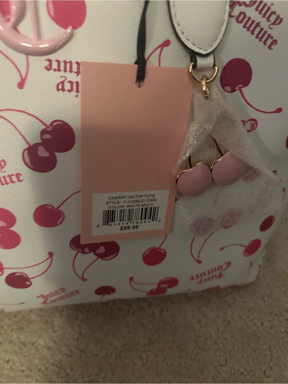 NWT white JUICY COUTURE tote bag with cherry 🍒 print. - Picture 2 of 16